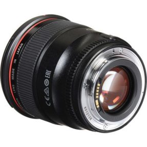 Canon EF 24mm F/1.4 L USM mark II + EW-83DII (zonnekap)